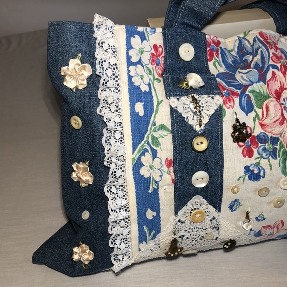 TOTE BAG HANDCRAFTED LUCY ISAACS CHARMS - Picture 5 of 15